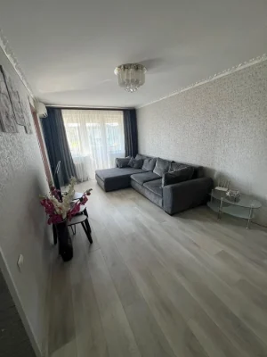 Продам 3-х кімнатну /44квартал/16 лікарня/рокувата