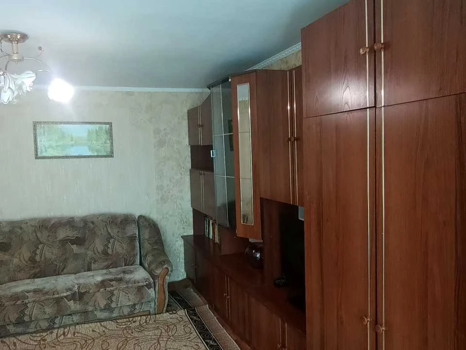 Apartment. Krivoi Rog, Korniya Rechmidila st. (Rokitina)