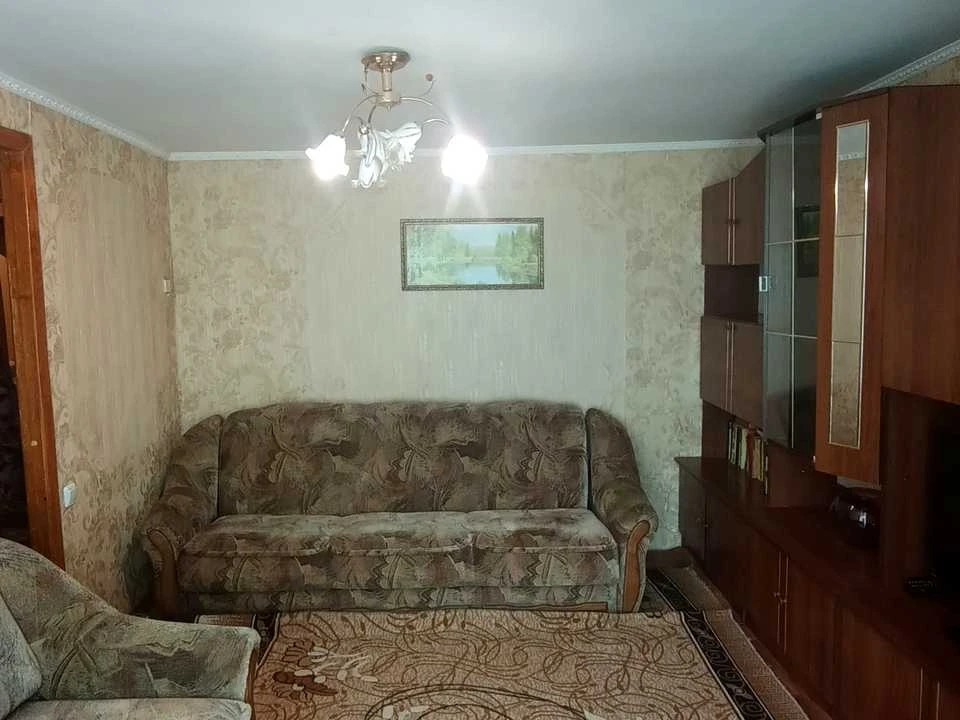Apartment. Krivoi Rog, Korniya Rechmidila st. (Rokitina)