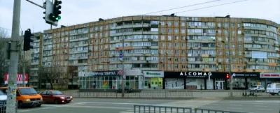 Продажа 2-комнатной квартиры на Дзержинском, по проспекту Мира 7 (хорош