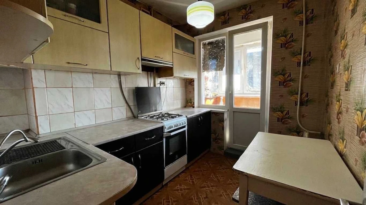 Exchange/Sale of a convenient 3-room apartment at the bus station