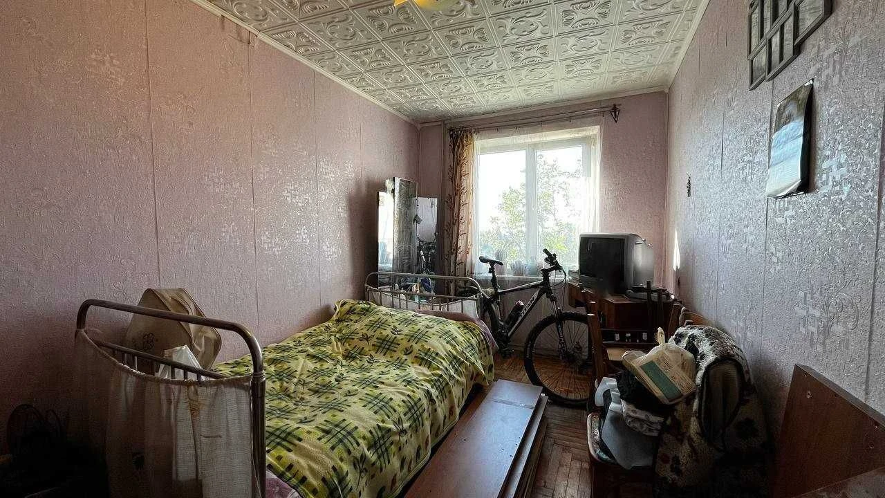 Exchange/Sale of a convenient 3-room apartment at the bus station
