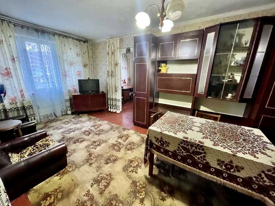 Apartment. Kryvyi Rih, Kornya Rechmydila st. (Nogina)