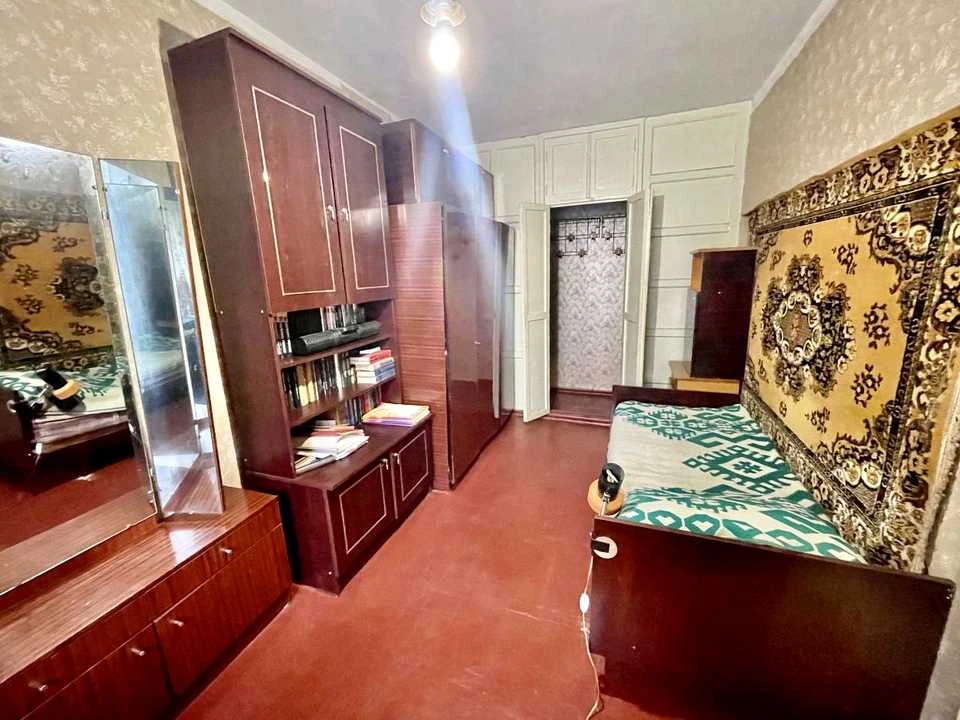 Apartment. Kryvyi Rih, Kornya Rechmydila st. (Nogina)
