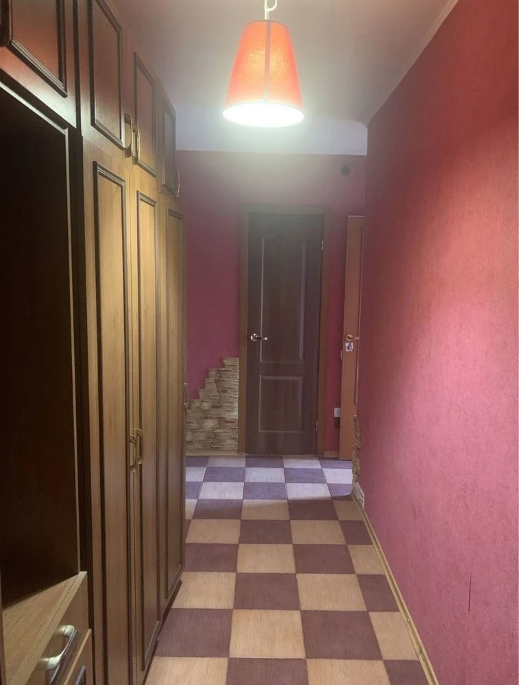Продається 1-кімнатна квартира на вул. Радієвського