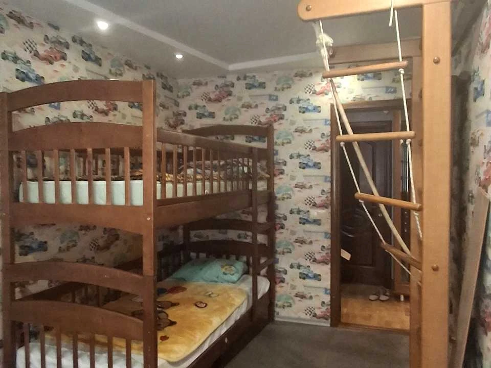 Apartment. Kryvyi Rih, Botanichna St. (Marshaka)