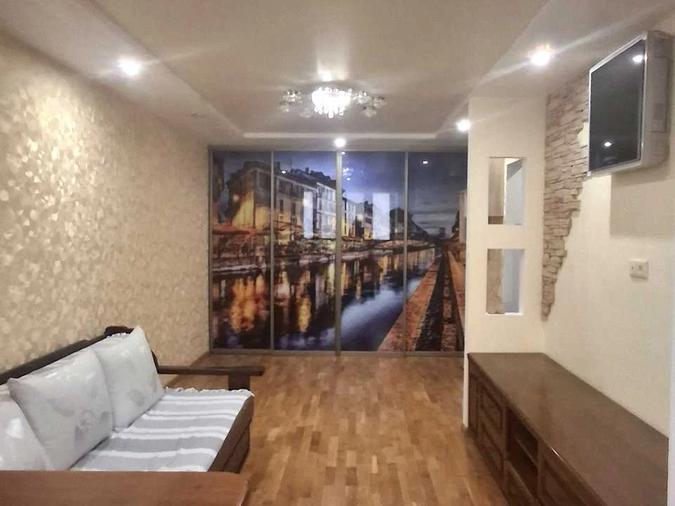 Apartment. Kryvyi Rih, Botanichna St. (Marshaka)
