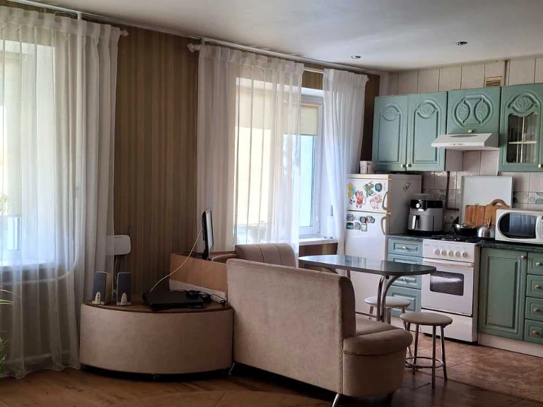 Apartment. Highway, Heroes of Mariupol Street (Admiral Golovk)