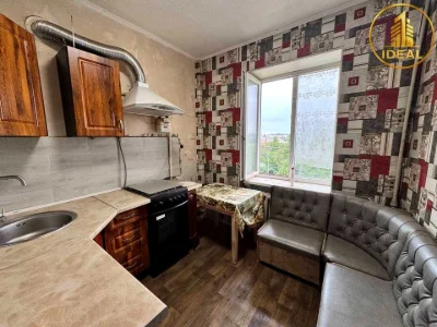 Apartment. Kryvyi Rih, Boris Grynchenko St. (Dishynsky)