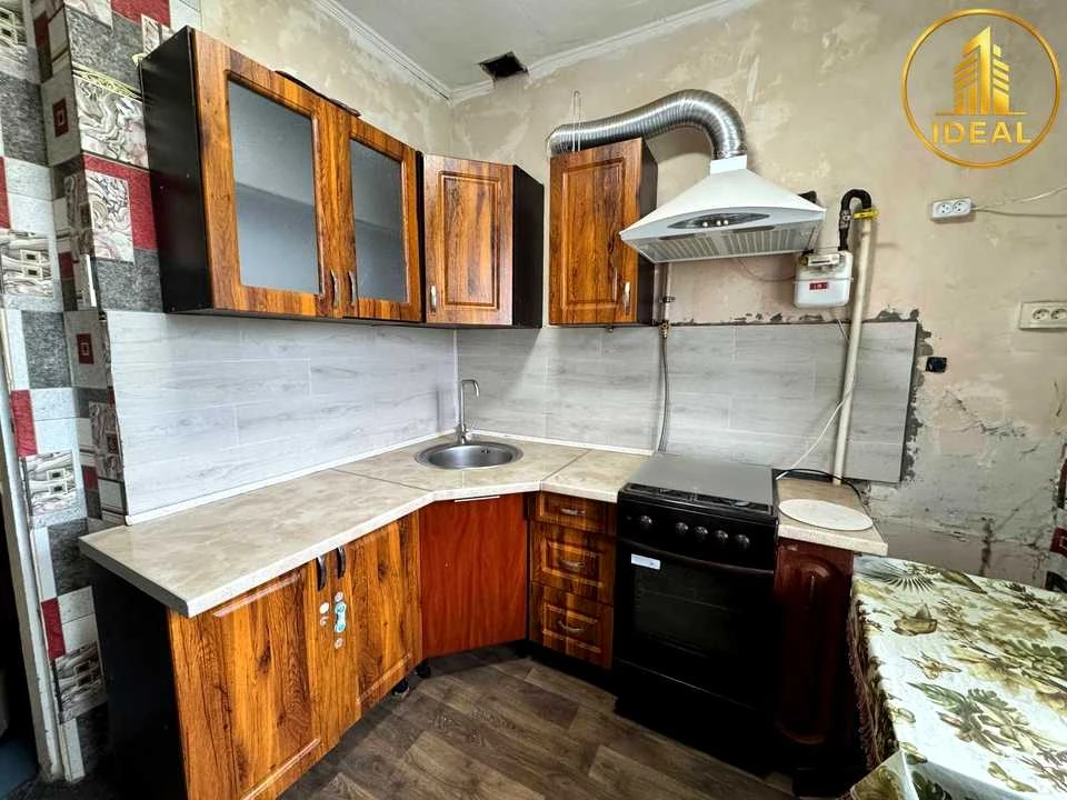 Apartment. Kryvyi Rih, Boris Grynchenko St. (Dishynsky)