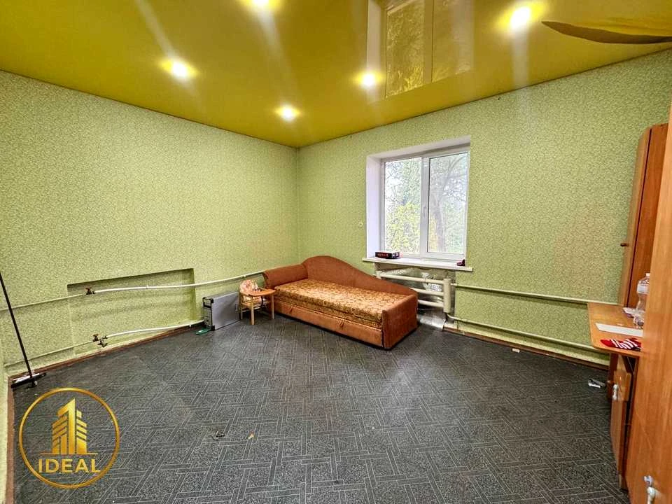 Apartment. Kryvyi Rih, Boris Grynchenko St. (Dishynsky)