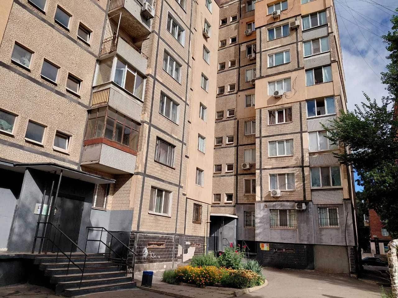 Продається 3-кімнатна квартира на 97 кварталі (вул. Університетський, 48а)