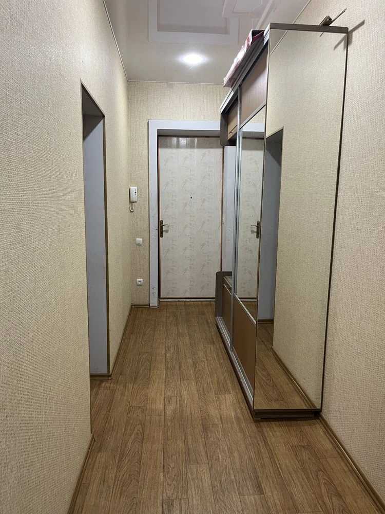 Под бизнес ! Красная линия! Продам 2х ком. «Сталинка» 57 кв.