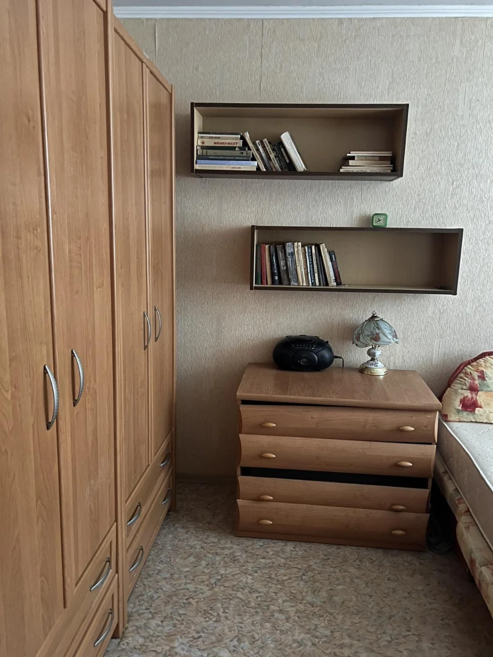 3-bedroom apartment on Zarychnyy Street