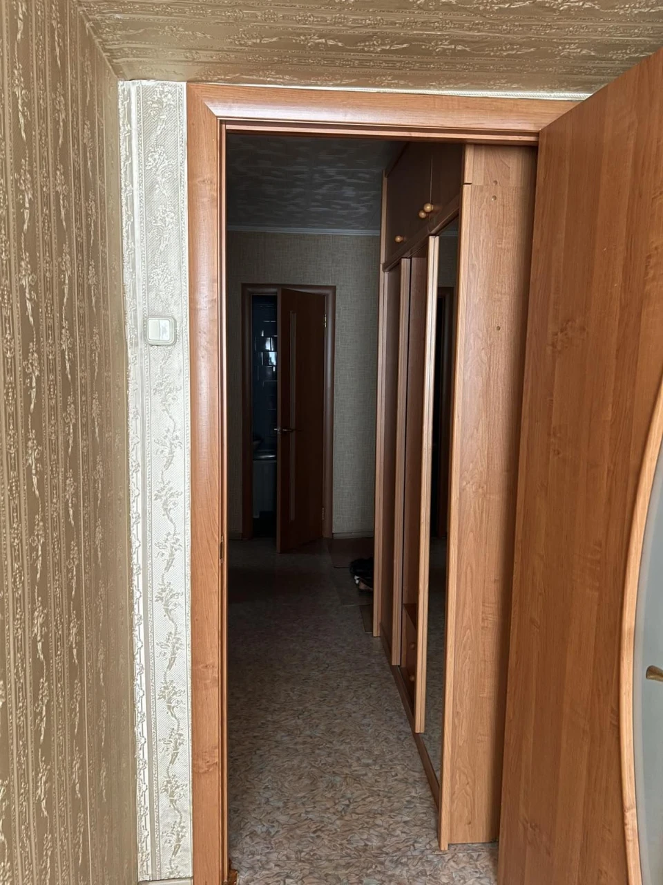 3-bedroom apartment on Zarychnyy Street