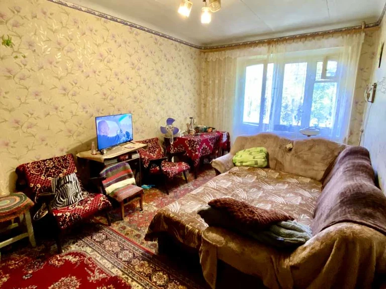 Apartment. Volodymyr Cherkasa Street, Kryvyi Rih