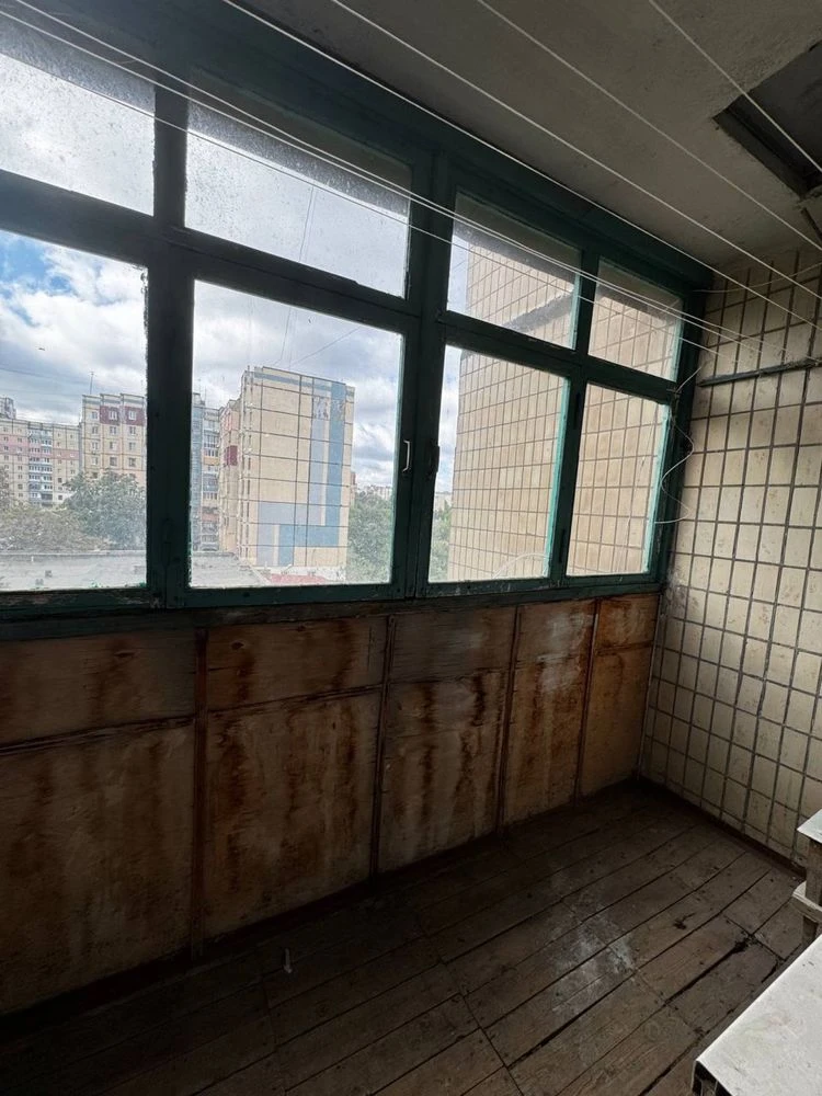 Продаю шикарну 4-кімнатну квартиру на Зарічному