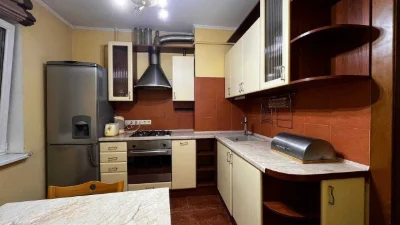 Spacious 3-bedroom apartment in the city center/Kalshevs'kyy