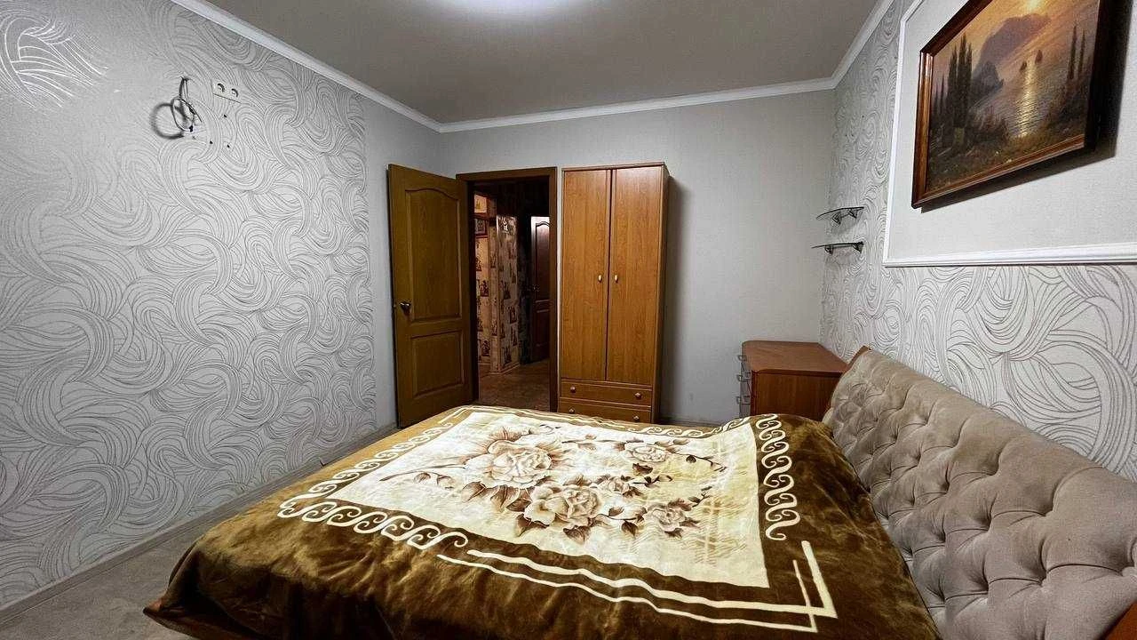 Spacious 3-bedroom apartment in the city center/Kalshevs'kyy