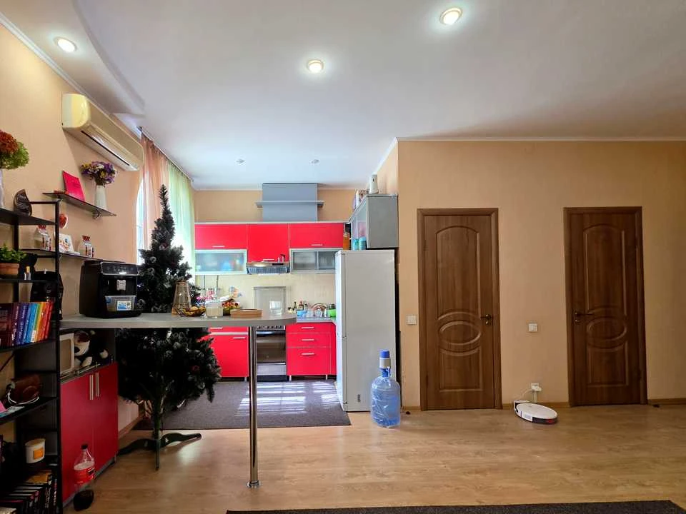 Apartment. Kryvyi Rih, Sveta-Mykolaivska Street (Lenina)