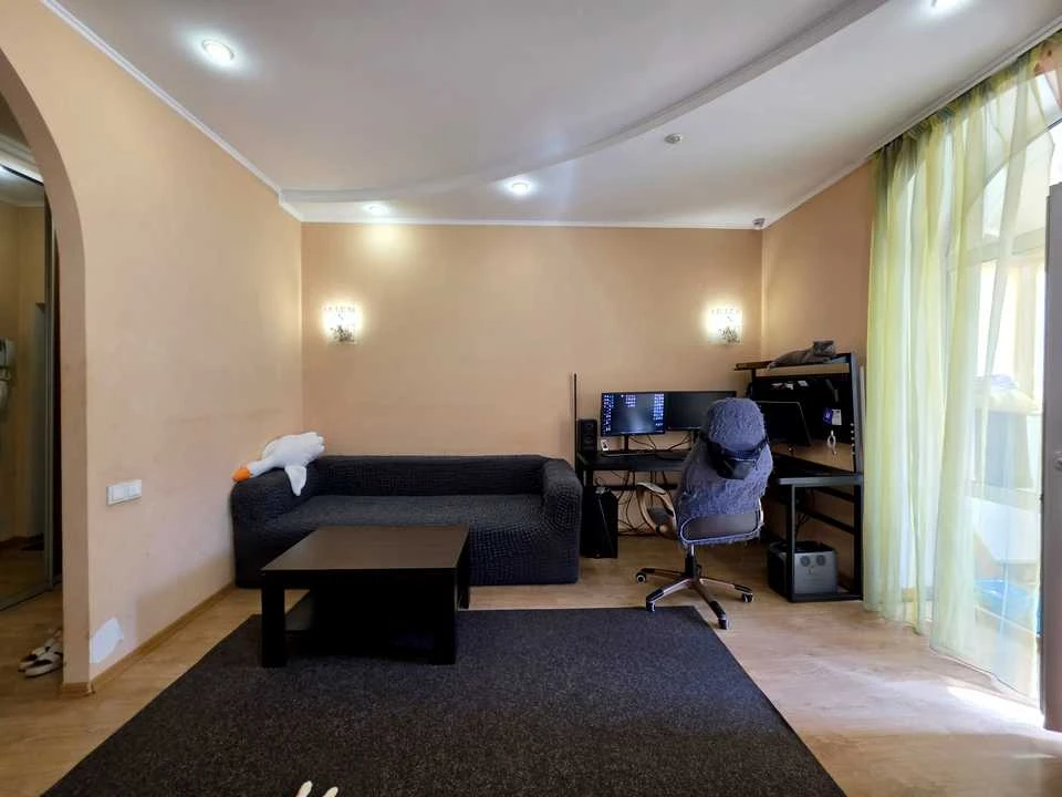 Apartment. Kryvyi Rih, Sveta-Mykolaivska Street (Lenina)