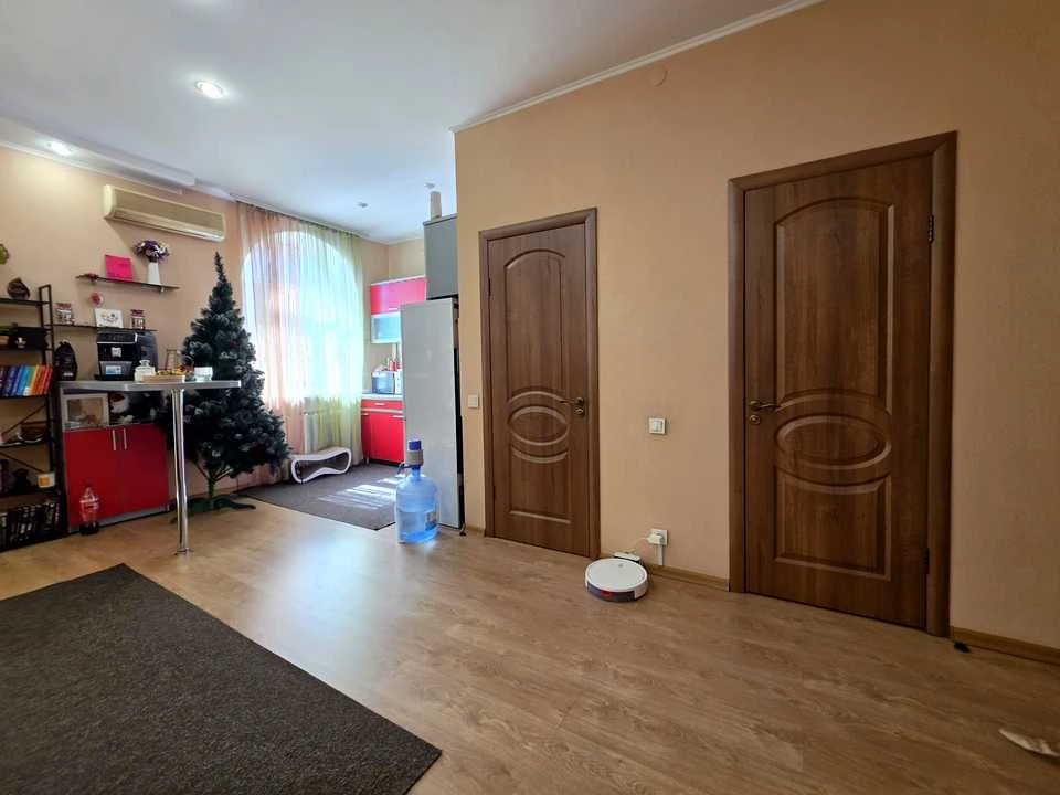Apartment. Kryvyi Rih, Sveta-Mykolaivska Street (Lenina)