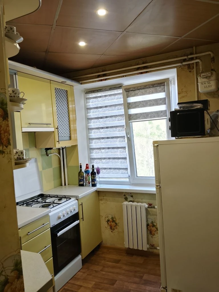 Sale of a renovated two-bedroom apartment