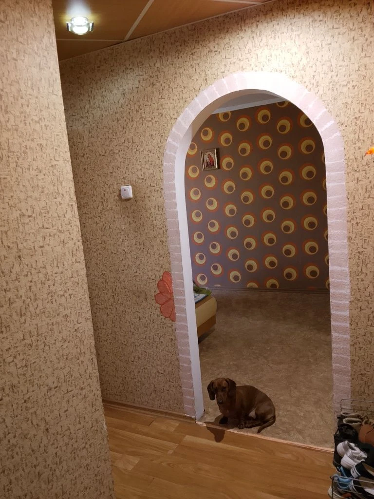 Sale of a renovated two-bedroom apartment