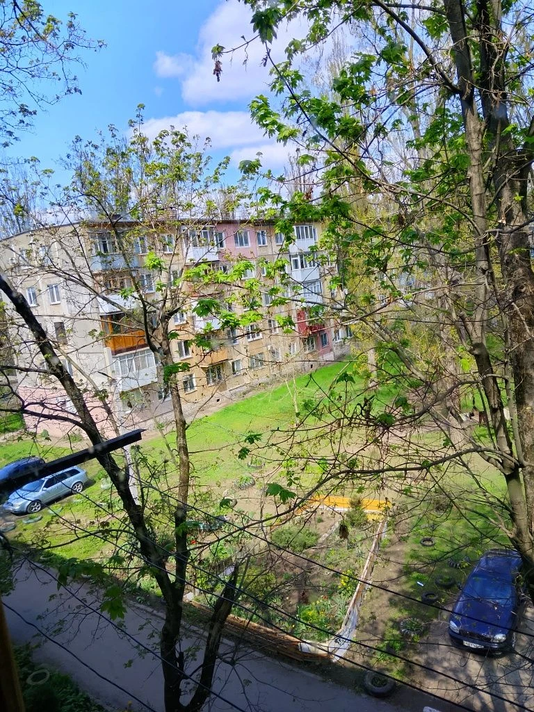Sale of a renovated two-bedroom apartment