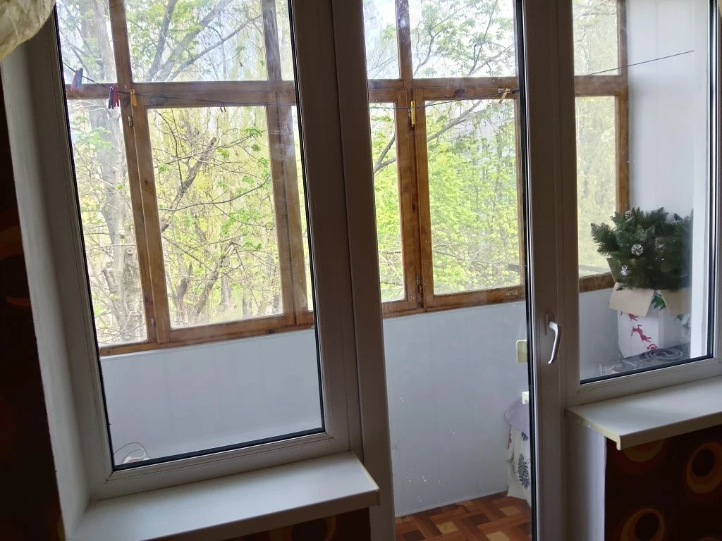 Sale of a renovated two-bedroom apartment