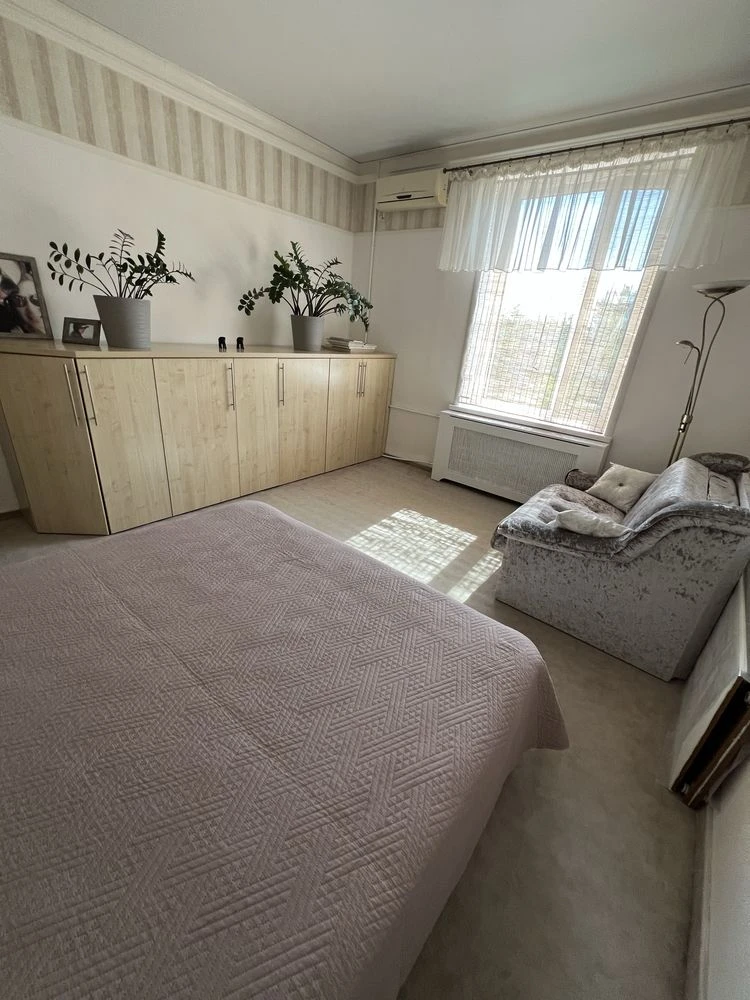 Sale of a 2-bedroom apartment on Savycyskogo Street (YUGOK, Park, DC)