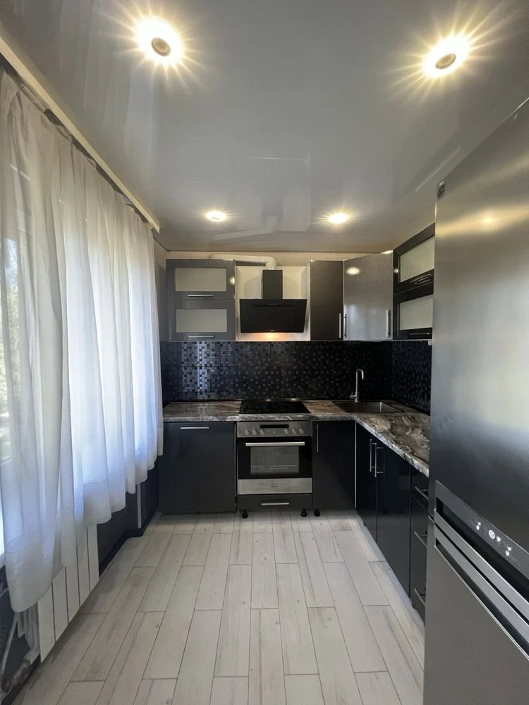 Продажа 2х ком кв, на Кольце Косиора ( ул Соборности )