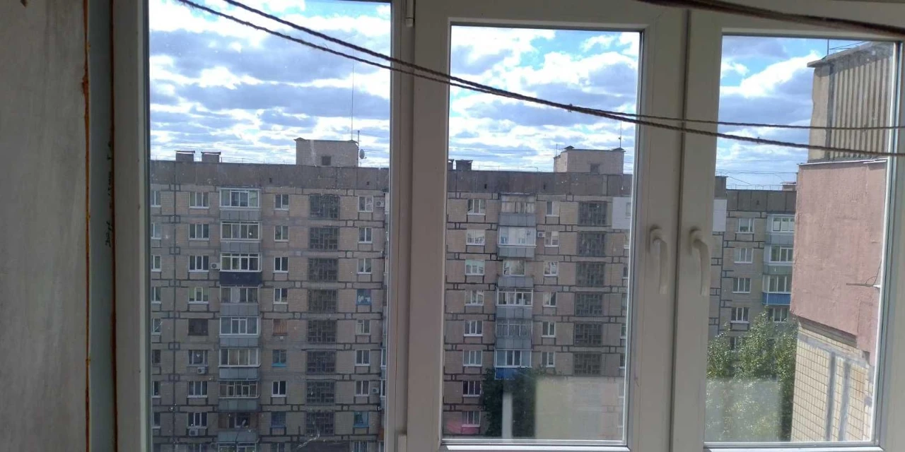 For sale: 2-room apartment on Damansky Street.