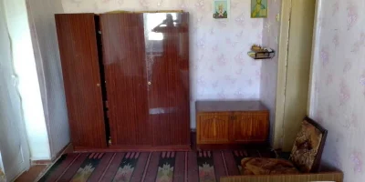 For sale: 2-room apartment on Damansky Street.