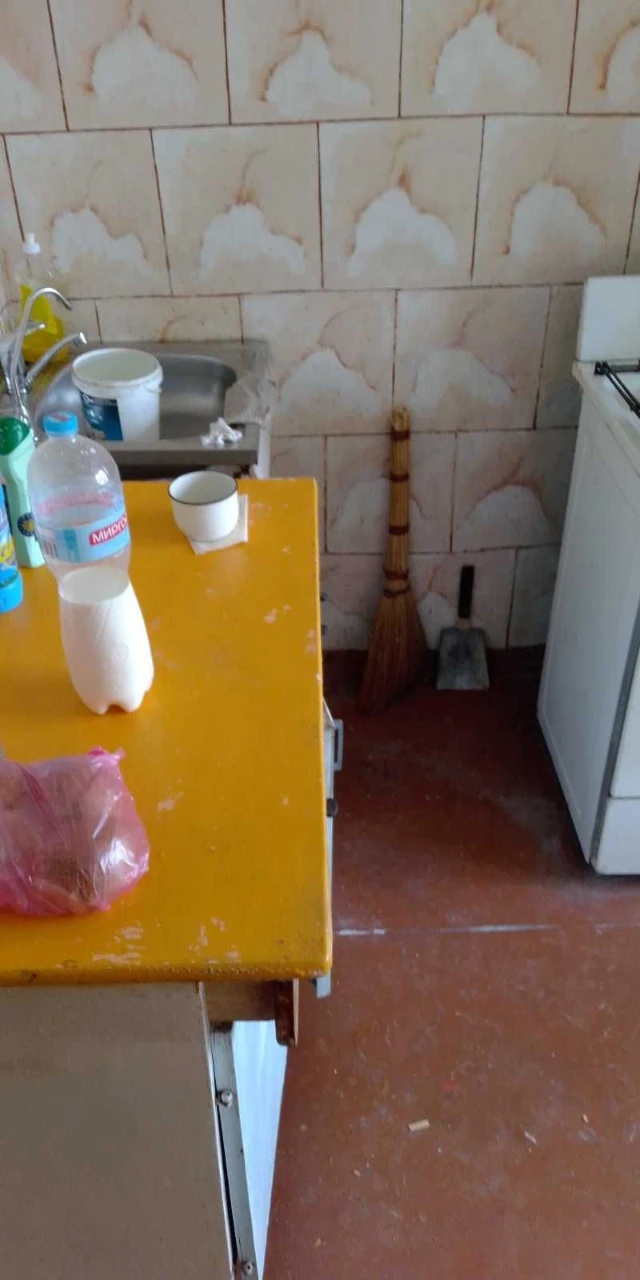 For sale: 2-room apartment on Damansky Street.