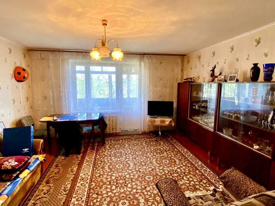 Apartment. Natalia Kobrynskaya Street, Kryvyi Rih