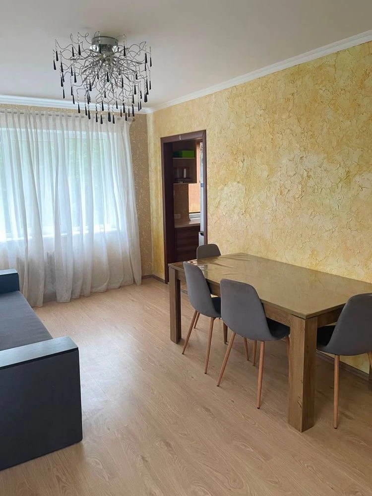 Продається квартира, 3 кімнати, 3 поверх