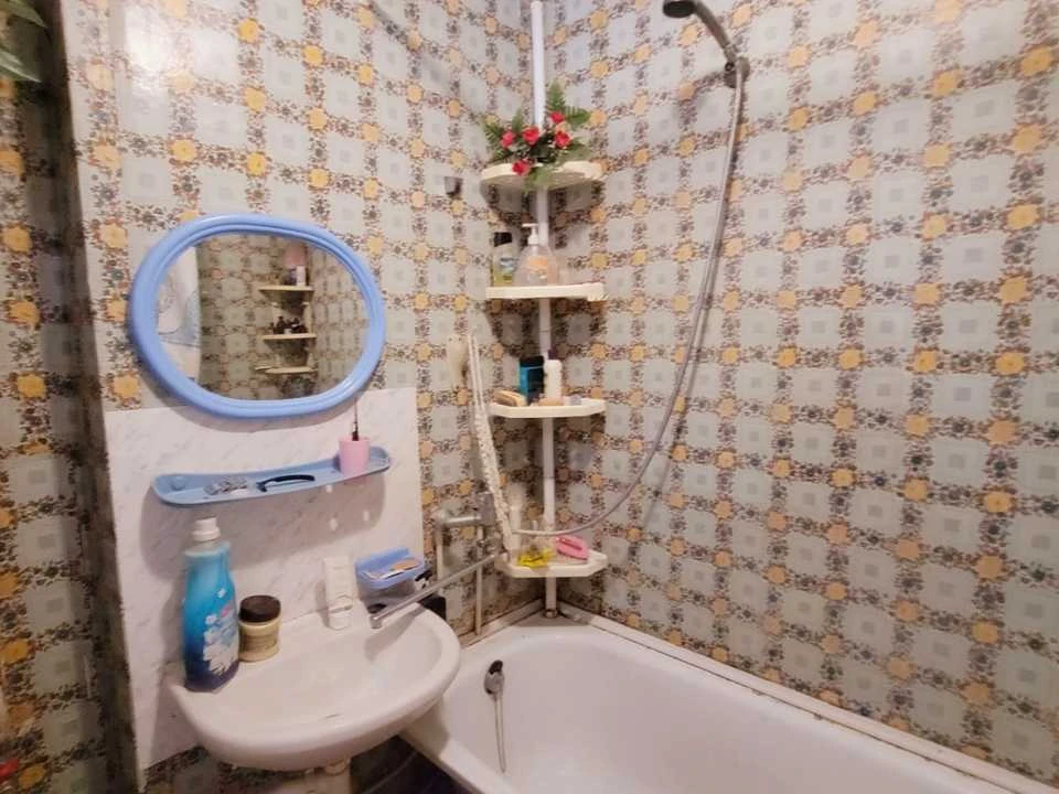 Apartment. Kryvyi Rih, Olgy Basarab Street (Matrosova)