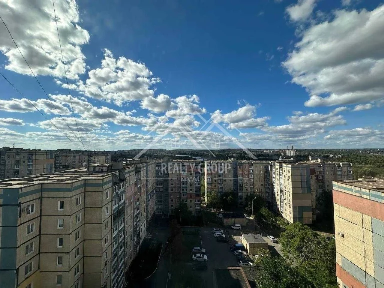 4-bedroom 90 m² | 5th Zarechnyy | 12/14 | panoramic view | $