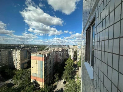 4-bedroom 90 m² | 5th Zarechnyy | 12/14 | panoramic view | $