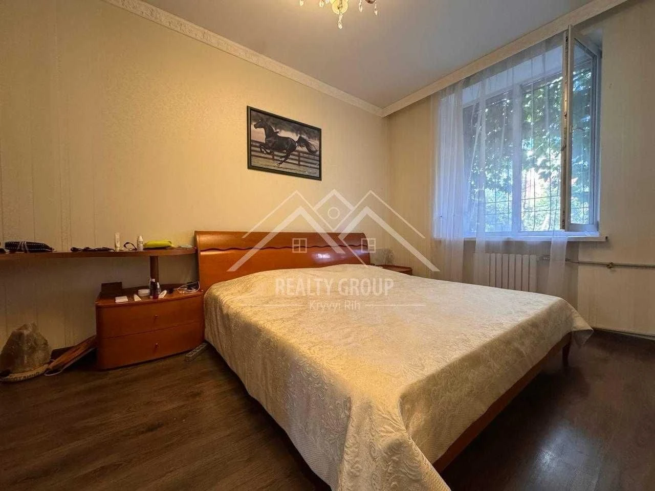 Продається 2-кімнатна квартира в Центральному районі, вул. Комерційна