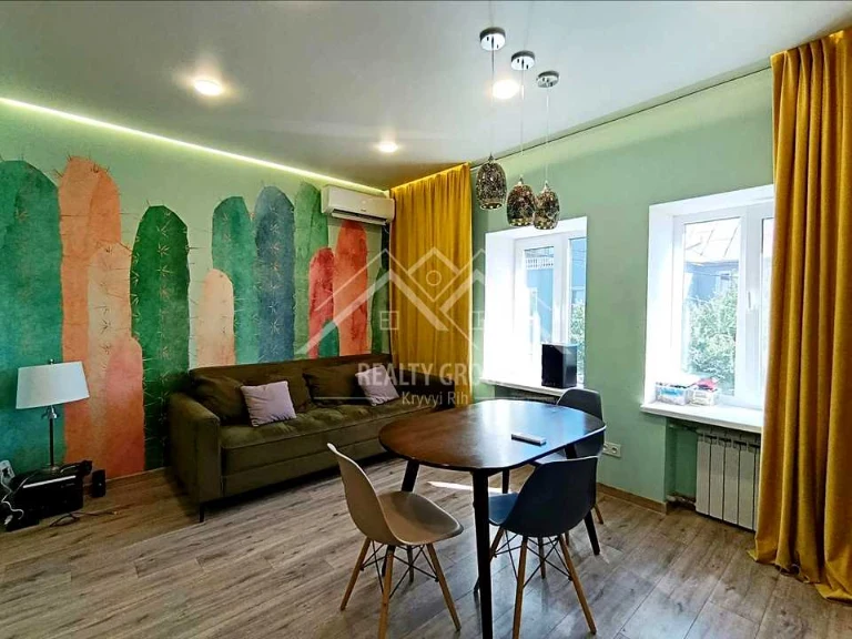 Apartment. Iordanska Street, Kryvyi Rih