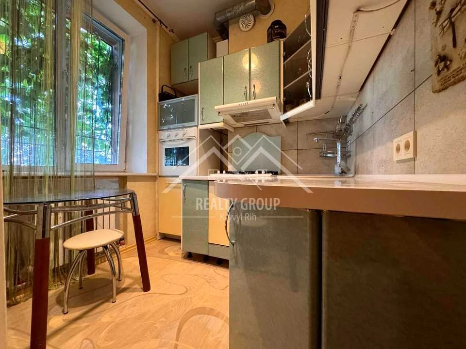 Apartment. Kryvyi Rih, Komerciyna St. (Yanova)
