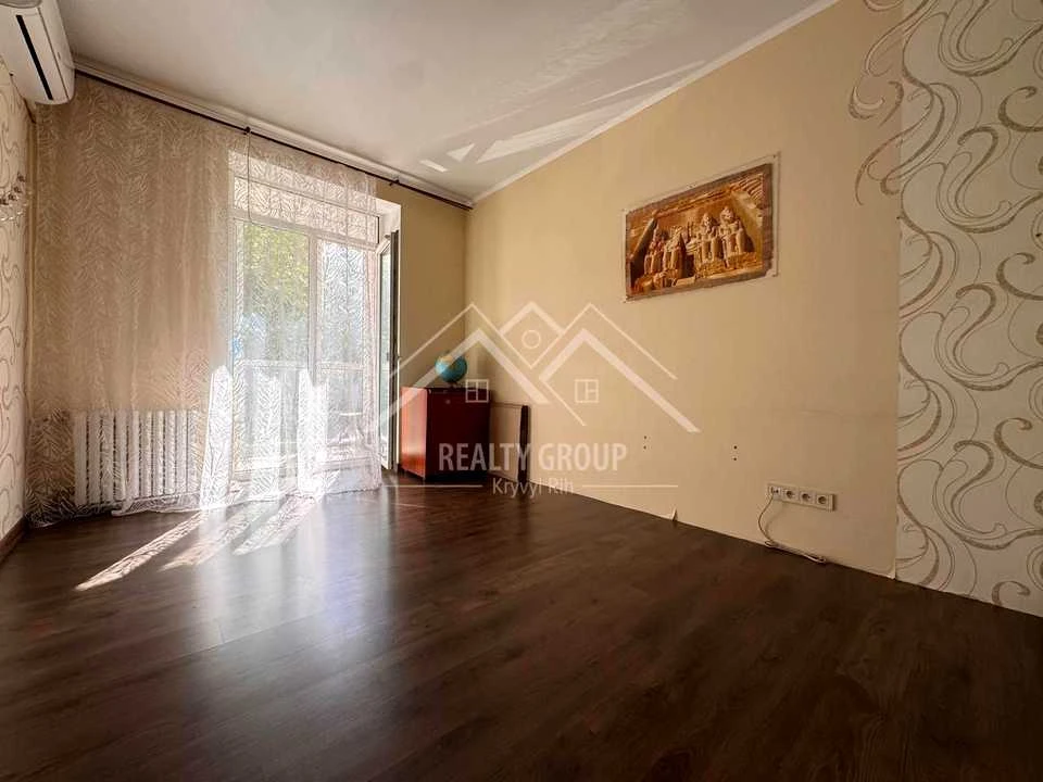 Apartment. Kryvyi Rih, Komerciyna St. (Yanova)