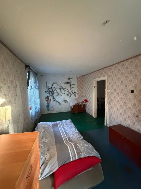 Sale of a 3-room apartment on Pirovska Street, 8