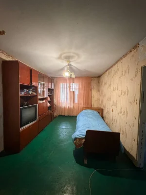 Продаж 3-кімнатної квартири, вул. Покровська, 8