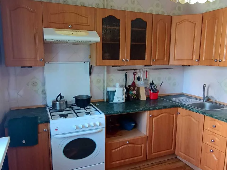 Apartment. Oleksii Riznichenka Street (Soprudnosti) in Kryvyi Rih