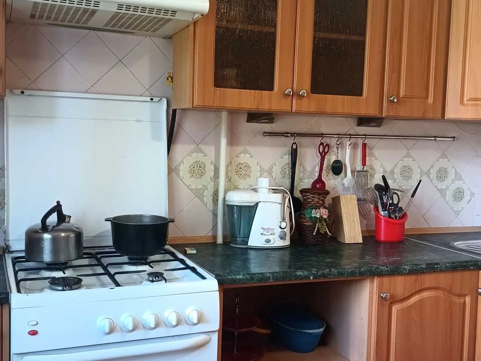 Apartment. Oleksii Riznichenka Street (Soprudnosti) in Kryvyi Rih