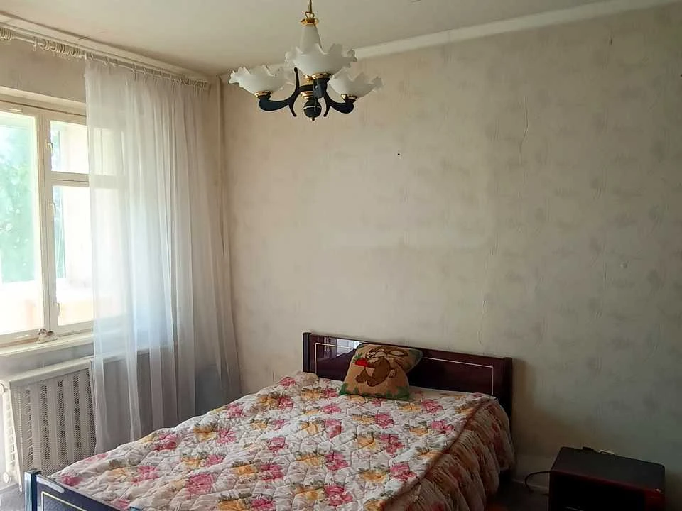 Apartment. Oleksii Riznichenka Street (Soprudnosti) in Kryvyi Rih