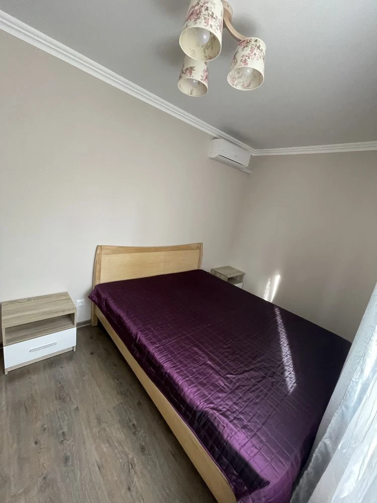 Продам 2-х ком квартиру на 96 квартале (ул. Есенина 9)
